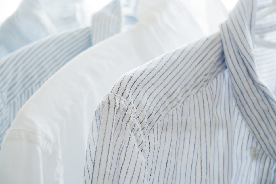 LA CAMICIA: LA NOMINIAMO PIÙ DI QUEL CHE SI PENSA